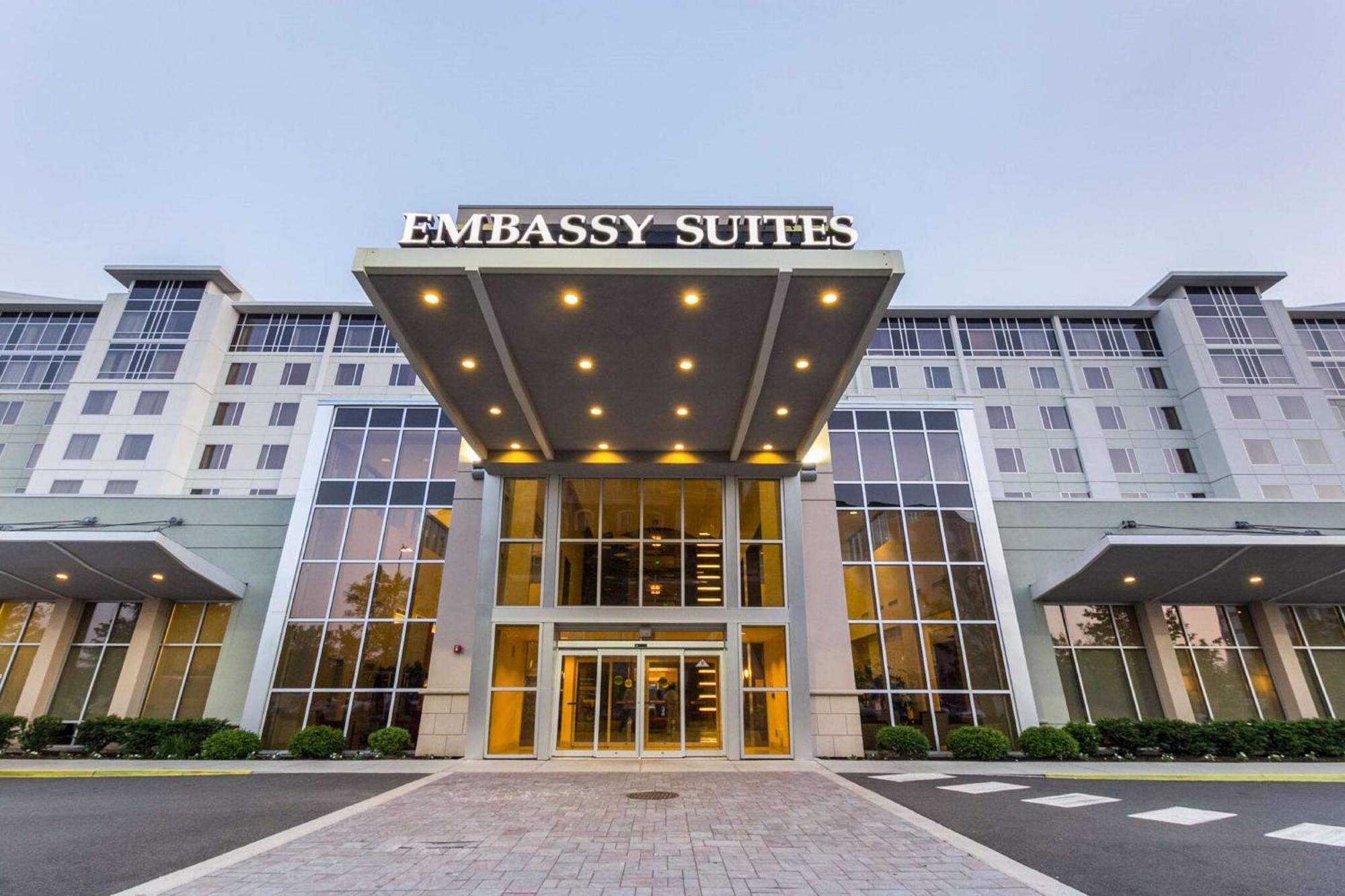 Embassy Suites By Hilton Newark Airport Elizabeth Eksteriør bilde